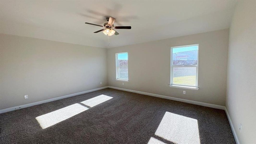 Spacious, unfurnished interior of a new home in Sandstone Estates, Granbury (Image 10). Spacious, unfurnished interior of a new home in Sandstone Estates, Granbury (Image 10).