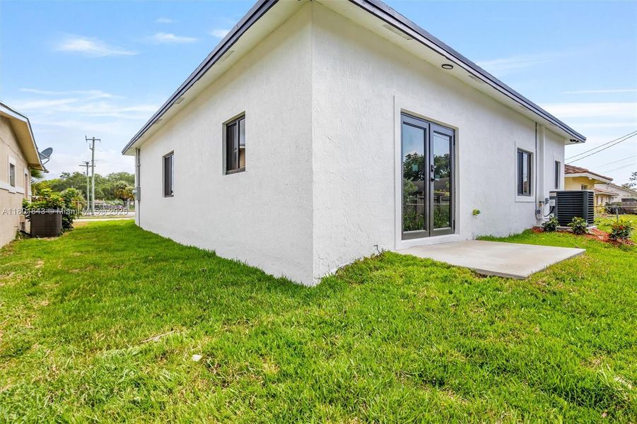 Front exterior of a new home in , Fort Lauderdale, FL, highlighting curb appeal (Image 2). Front exterior of a new home in , Fort Lauderdale, FL, highlighting curb appeal (Image 2).