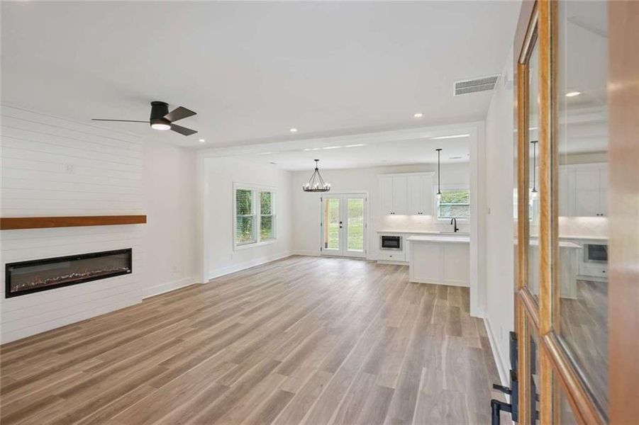 Spacious, unfurnished interior of a new home in , Atlanta (Image 30).
