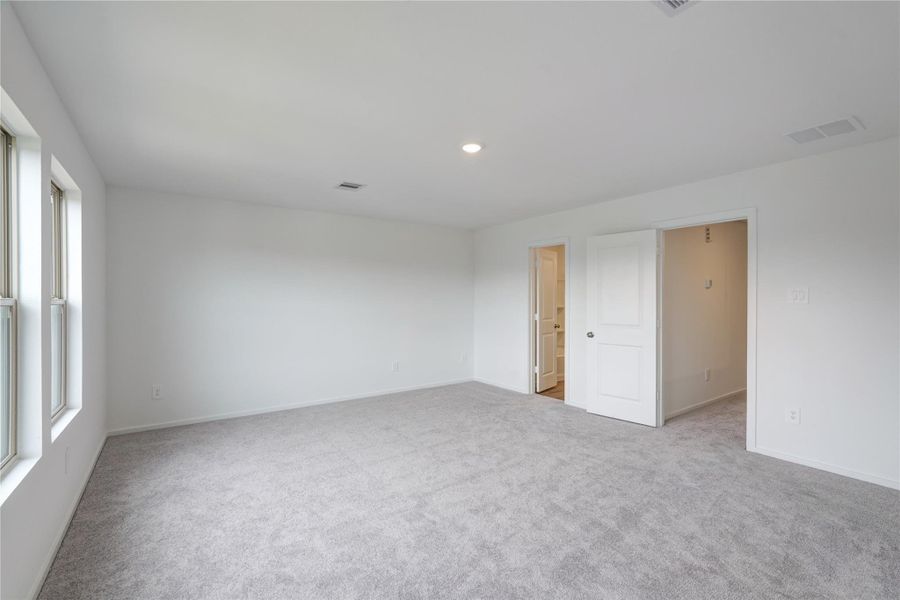 Spacious, unfurnished interior of a new home in Becker Landing, Hockley (Image 32).
