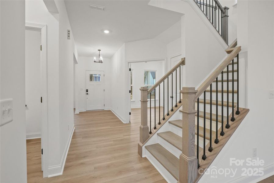 Spacious, unfurnished interior of a new home in Forest Creek, Waxhaw (Image 29).