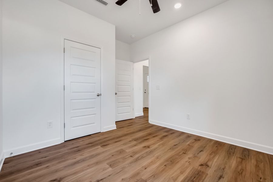 Spacious, unfurnished interior of a new home in Barton's Bend, Crestview (Image 24). Spacious, unfurnished interior of a new home in Barton's Bend, Crestview (Image 24).