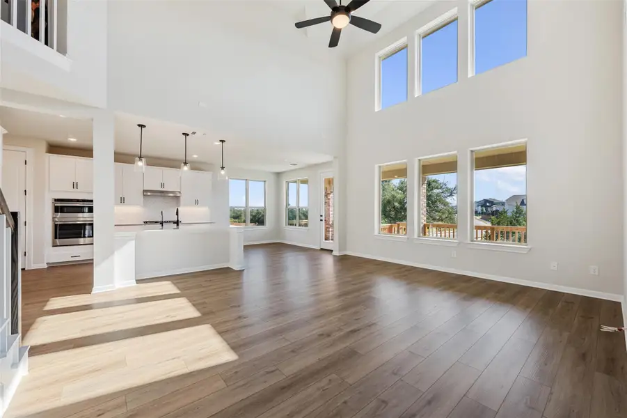 Representative images and renderings are for illustrative purposes. Actual structural options and design finishes of home may vary.