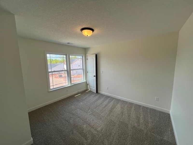 Spacious, unfurnished interior of a new home in Cleveland Meadows, Spartanburg (Image 15).