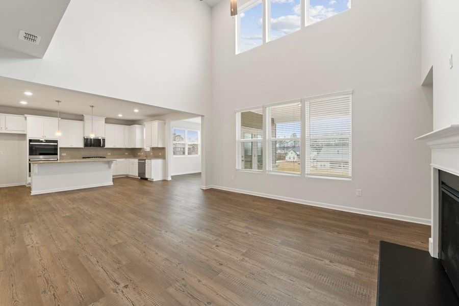 Image 25 of a home in Oakhurst Manor. Image 25 of a home in Oakhurst Manor.