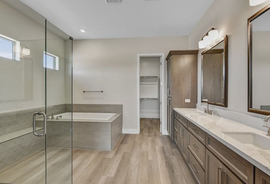 Trilogy Ridgecrest Costa HS 105 Primary Bath - 9 of 11