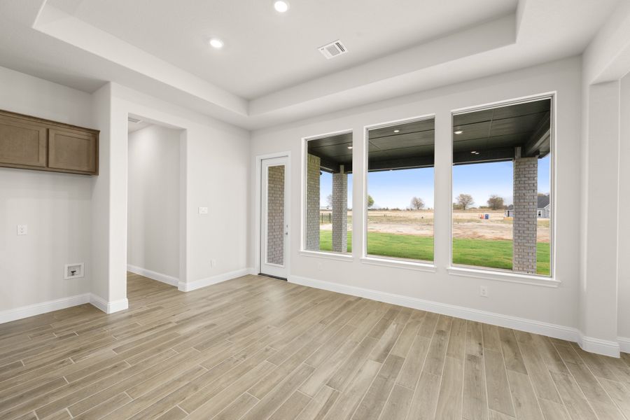 Spacious, unfurnished interior of a new home in Paloma Ranch, New Fairview (Image 16).