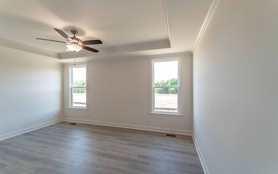 Spacious, unfurnished interior of a new home in Aden Woods, Fairview (Image 22).