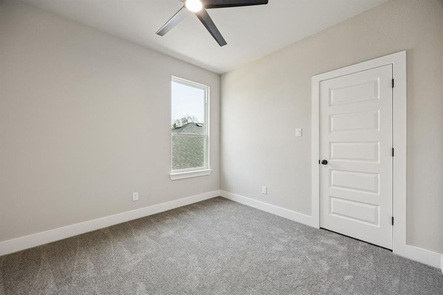 Spacious, unfurnished interior of a new home in , Dallas (Image 25).