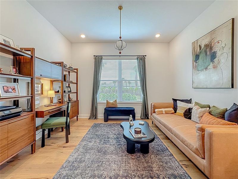 Furnished interior view inside a new home in , Lakewood Ranch (Image 40).