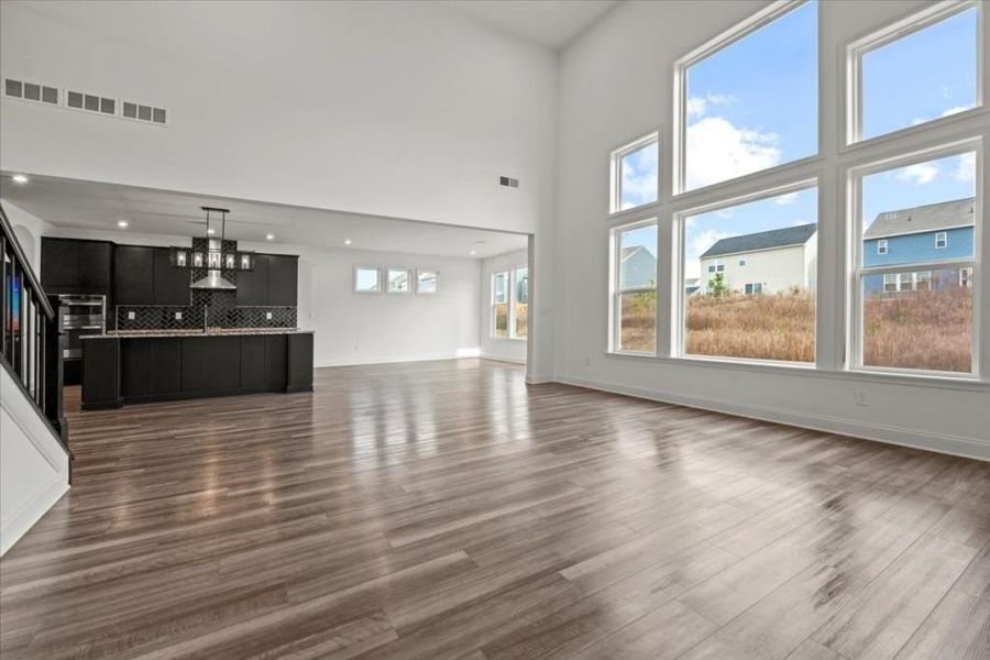 Spacious, unfurnished interior of a new home in Twin Lakes, Hoschton (Image 25).
