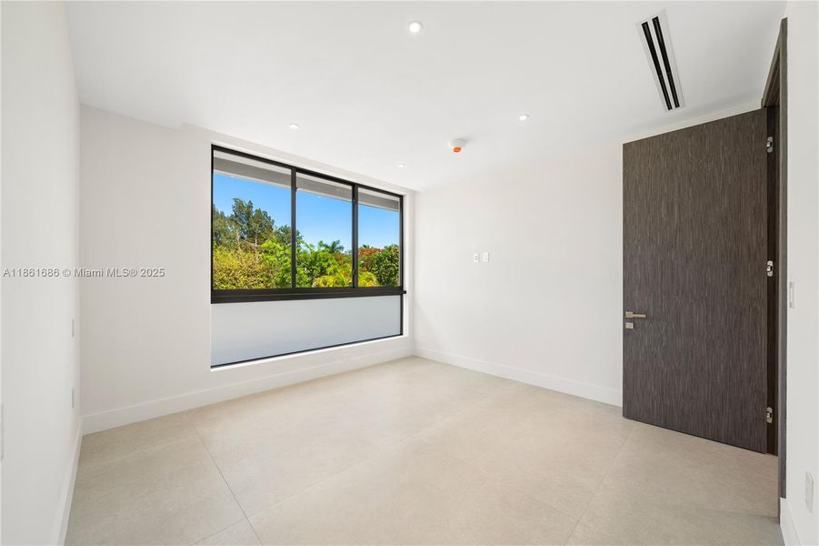 Spacious, unfurnished interior of a new home in , South Miami (Image 49). Spacious, unfurnished interior of a new home in , South Miami (Image 49).