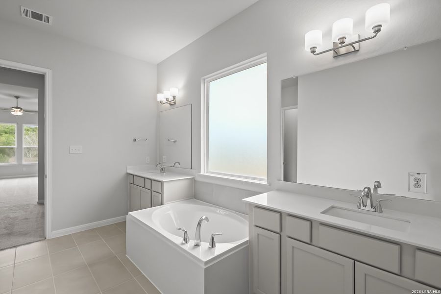 Furnished interior view inside a new home in Homestead, Schertz (Image 13). Furnished interior view inside a new home in Homestead, Schertz (Image 13).