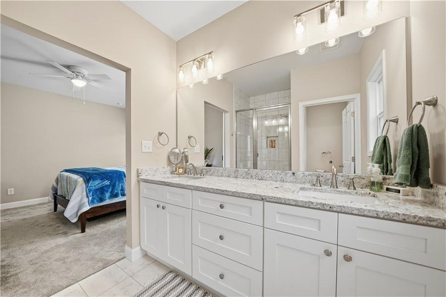 Furnished interior view inside a new home in , Jasper (Image 14).