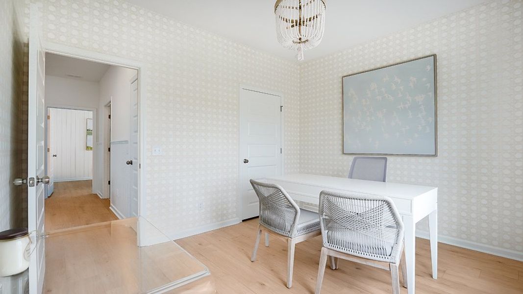 1919 Collins Bed2 1of2 F1 Base2