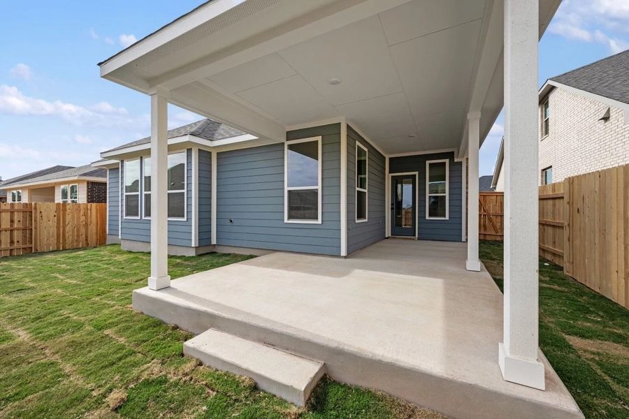 Exterior details and patio area of a home in Berry Creek Highlands, Georgetown (Image 23).
