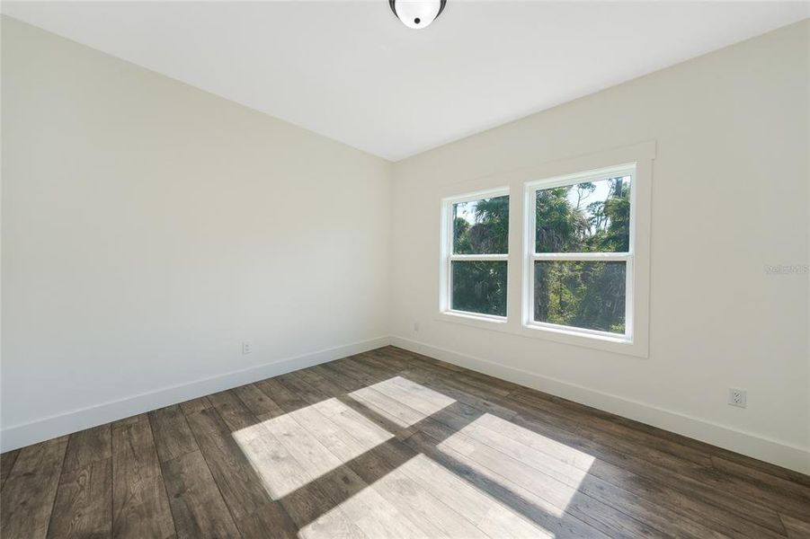 Spacious, unfurnished interior of a new home in , Port Charlotte (Image 25).