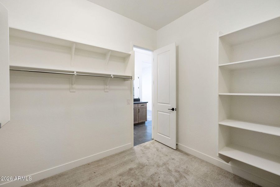 OWNER'S WALK IN CLOSET