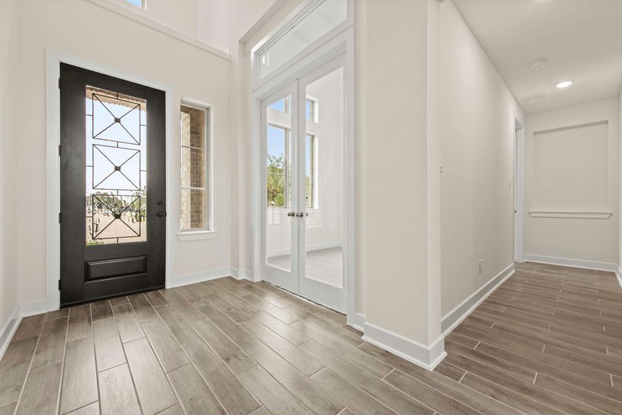 Spacious, unfurnished interior of a new home in Nolina - 60', Georgetown (Image 20).