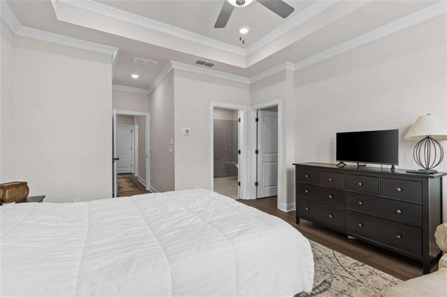 Furnished interior view inside a new home in , Peachtree Corners (Image 6). Furnished interior view inside a new home in , Peachtree Corners (Image 6).