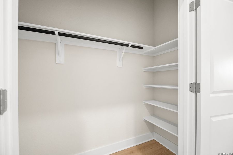 Spacious, unfurnished interior of a new home in Westridge, San Antonio (Image 31).