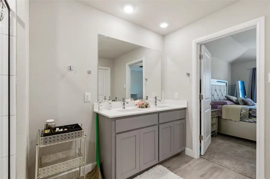 Furnished interior view inside a new home in , Burleson (Image 28).