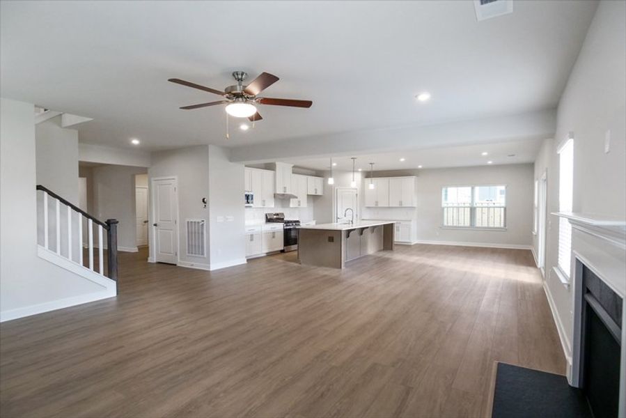 Spacious, unfurnished interior of a new home in Canterbrook Farms 2-Story, Fountain Inn (Image 16).