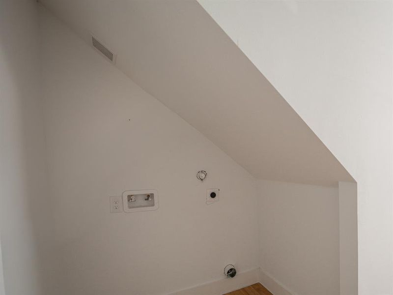 Spacious, unfurnished interior of a new home in , Dallas (Image 18). Spacious, unfurnished interior of a new home in , Dallas (Image 18).