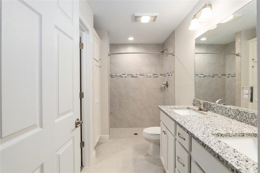 Furnished interior view inside a new home in , Citrus Springs (Image 8).