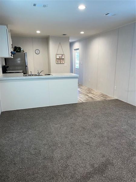 Spacious, unfurnished interior of a new home in , Trenton (Image 7).