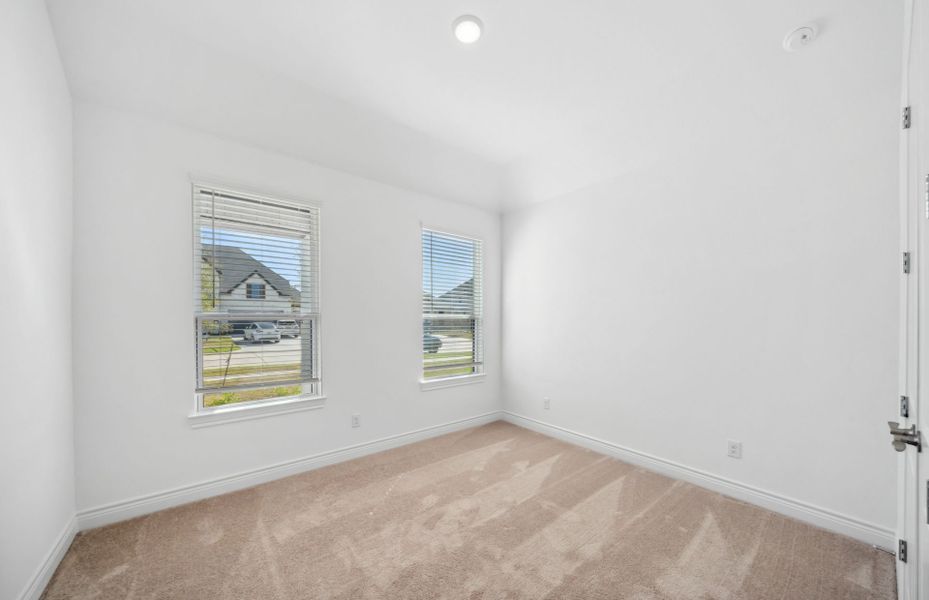Representative unfurnished interior of a home built from the Berclair by Pulte Homes in Corley Farms, Boerne (Image 14).