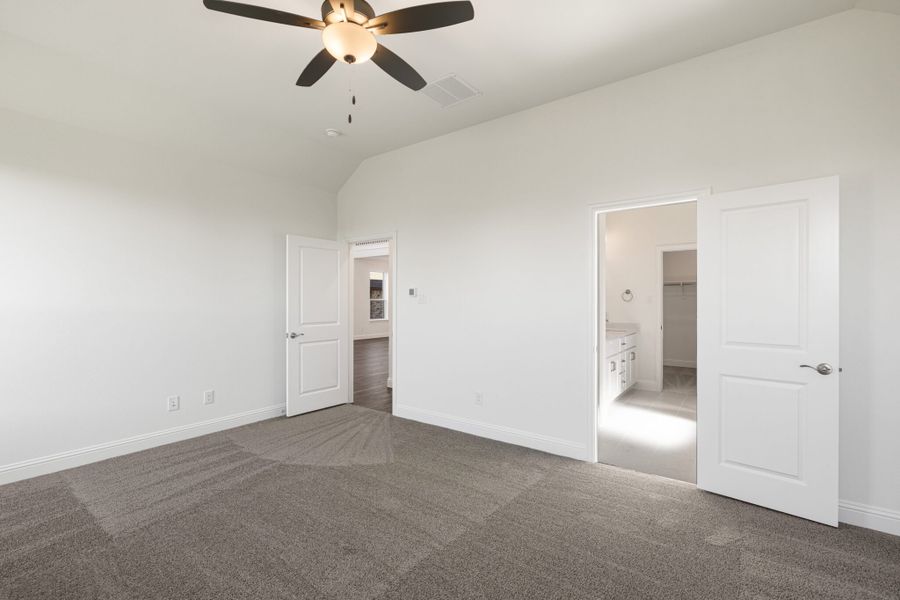 Spacious, unfurnished interior of a new home in Elevon, Lavon (Image 35).