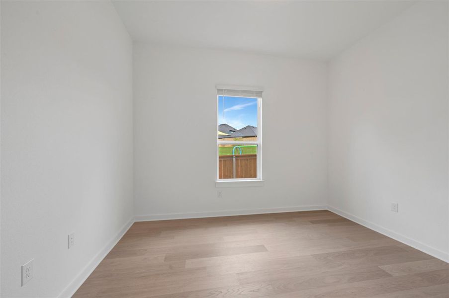Spacious, unfurnished interior of a new home in Cedar Brook, Leander (Image 19).