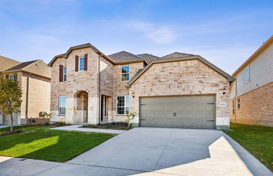 NEW CONSTRUCTION: Beautiful two-story home available at Wellington in Fort Worth