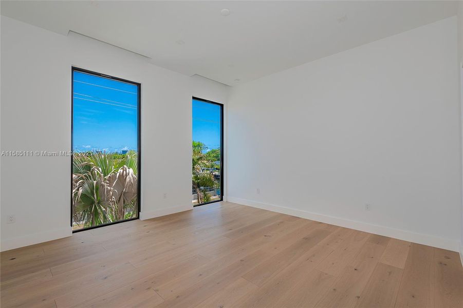 Spacious, unfurnished interior of a new home in , North Miami (Image 16).