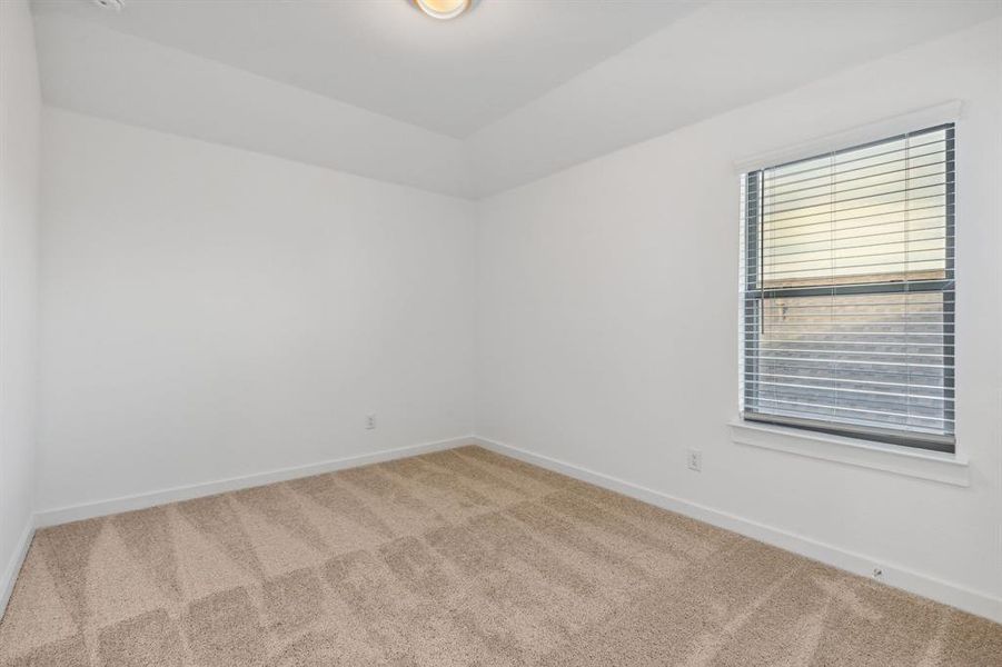 Spacious, unfurnished interior of a new home in Elevon, Lavon (Image 21).