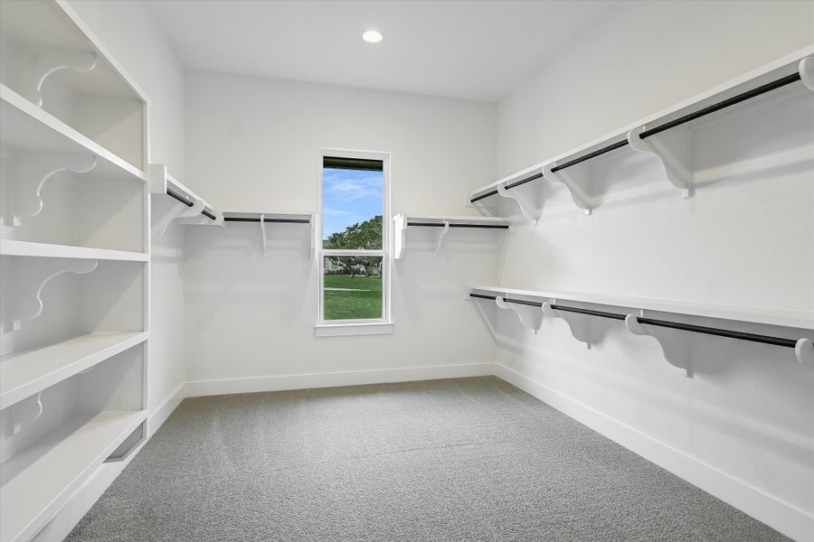 Representative unfurnished interior of a home built from the Santa Barbara II by Giddens Homes in Scofield Farms Estates, Georgetown (Image 169).
