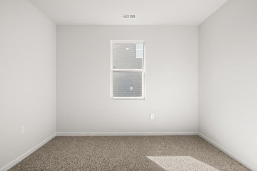 Spacious, unfurnished interior of a new home in Northwoods at Mirror Lake, Villa Rica (Image 29).