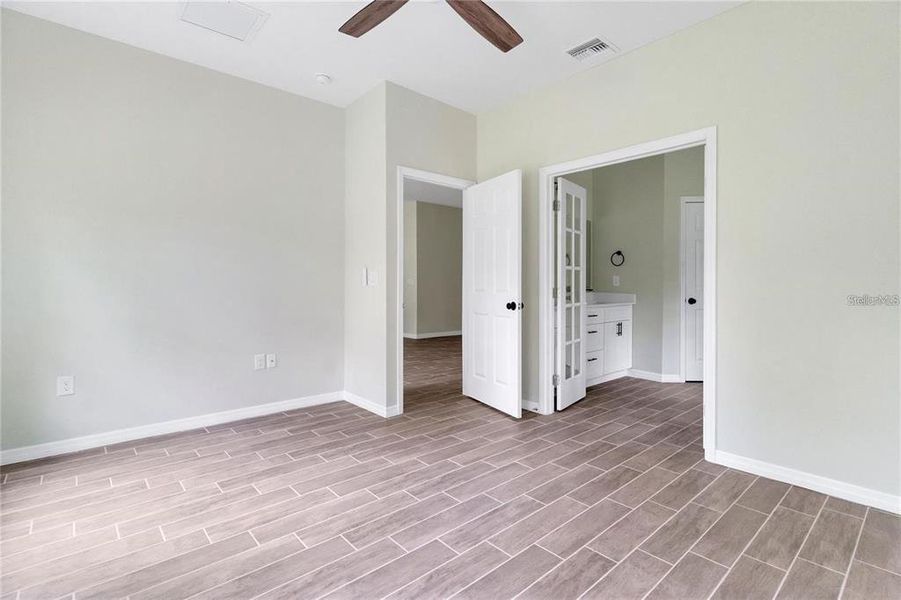 Spacious, unfurnished interior of a new home in , Ocala (Image 19).