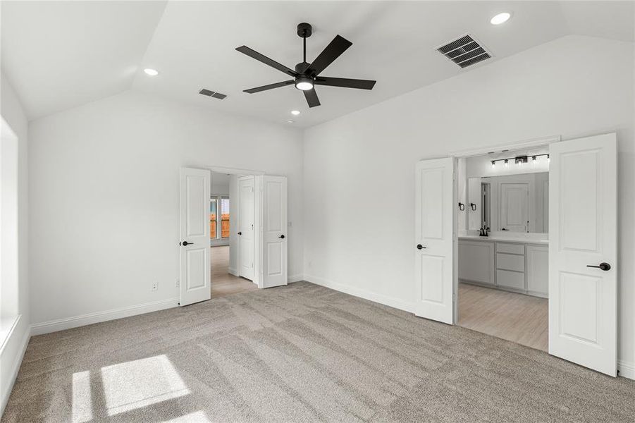 Spacious, unfurnished interior of a new home in West Crossing, Anna (Image 19).