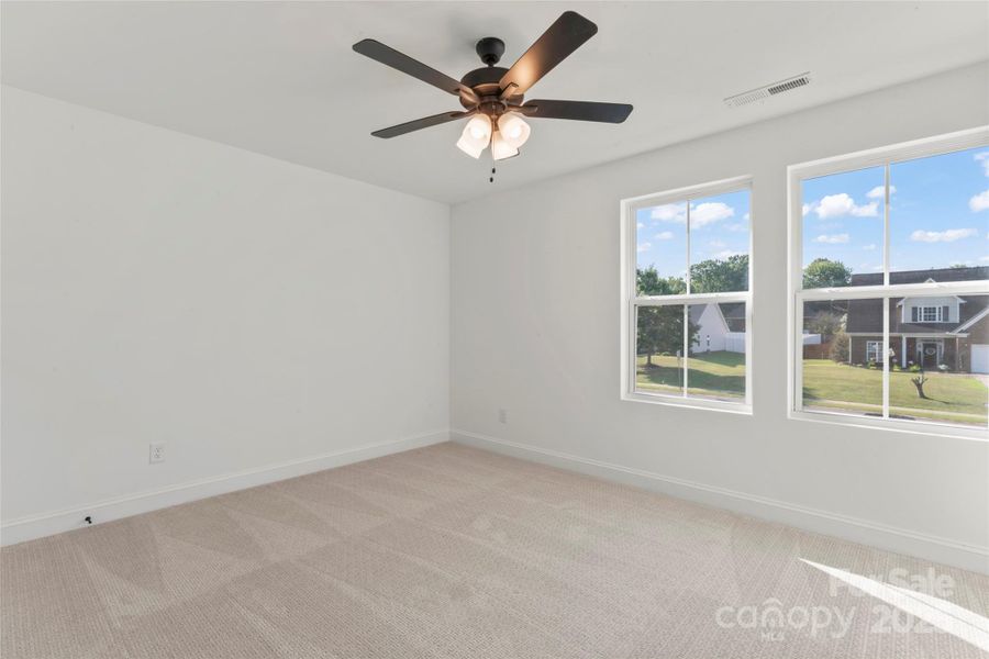 Spacious, unfurnished interior of a new home in , Harrisburg (Image 23).