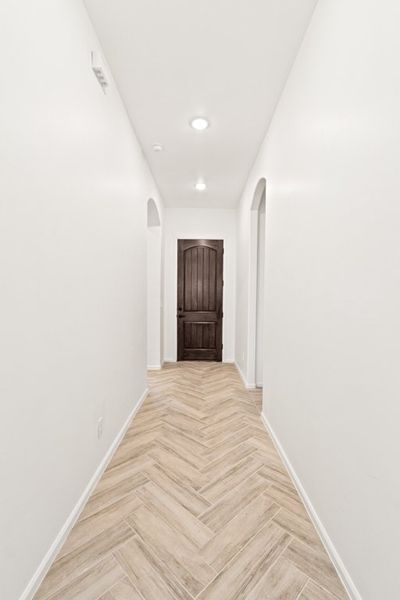 Spacious, unfurnished interior of a new home in Paseo Del Este Unit 9, El Paso (Image 20). Spacious, unfurnished interior of a new home in Paseo Del Este Unit 9, El Paso (Image 20).