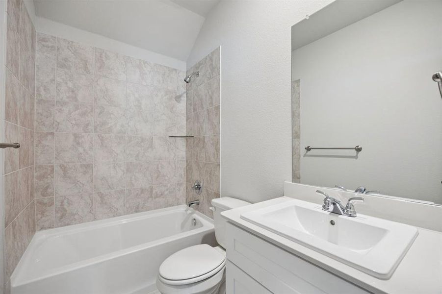 25-2531Auburn_023 25-2531Auburn_023