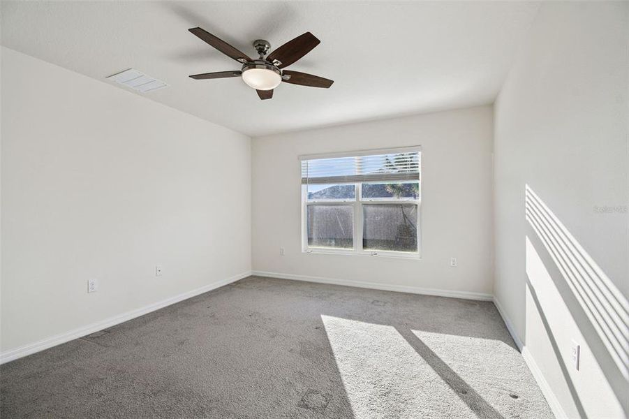 Spacious, unfurnished interior of a new home in River Park, Temple Terrace (Image 21).