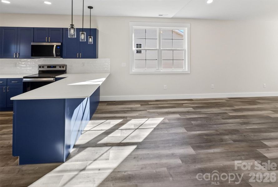 Spacious, unfurnished interior of a new home in , Gastonia (Image 27).