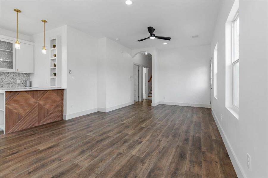 Spacious, unfurnished interior of a new home in , Dallas (Image 15). Spacious, unfurnished interior of a new home in , Dallas (Image 15).