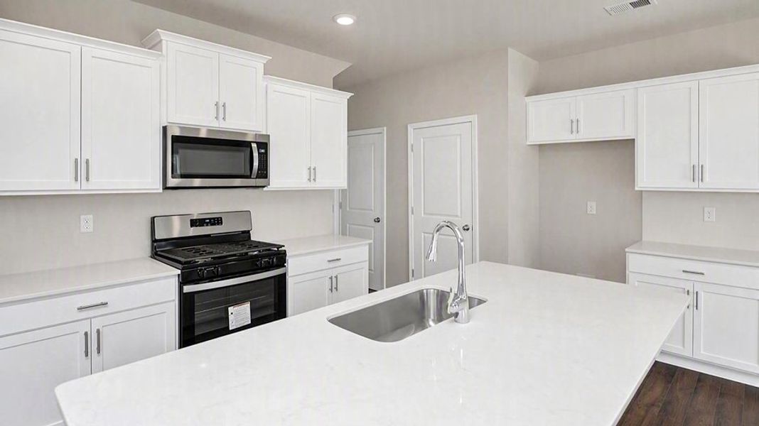 Furnished interior view inside a new home in Grand Oaks, Columbia (Image 3).
