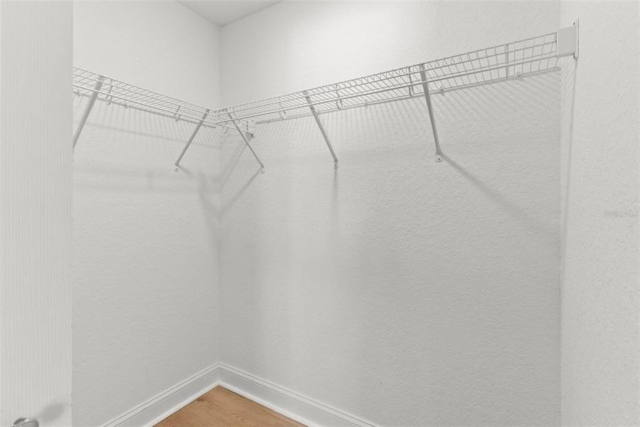 Spacious, unfurnished interior of a new home in , Auburndale (Image 25).