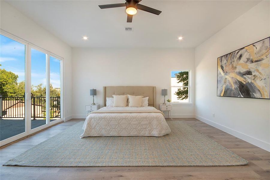 Furnished interior view inside a new home in , Dallas (Image 34).