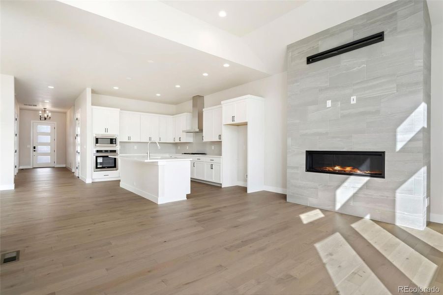 Spacious, unfurnished interior of a new home in Pelican Shores at Water Valley, Windsor (Image 18). Spacious, unfurnished interior of a new home in Pelican Shores at Water Valley, Windsor (Image 18).